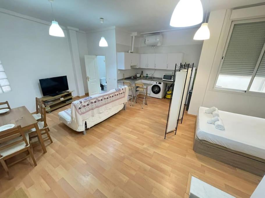 Nice Flat In Atarazanas - Souv Málaga Kültér fotó